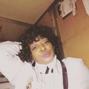 Meet your Posher, Janice